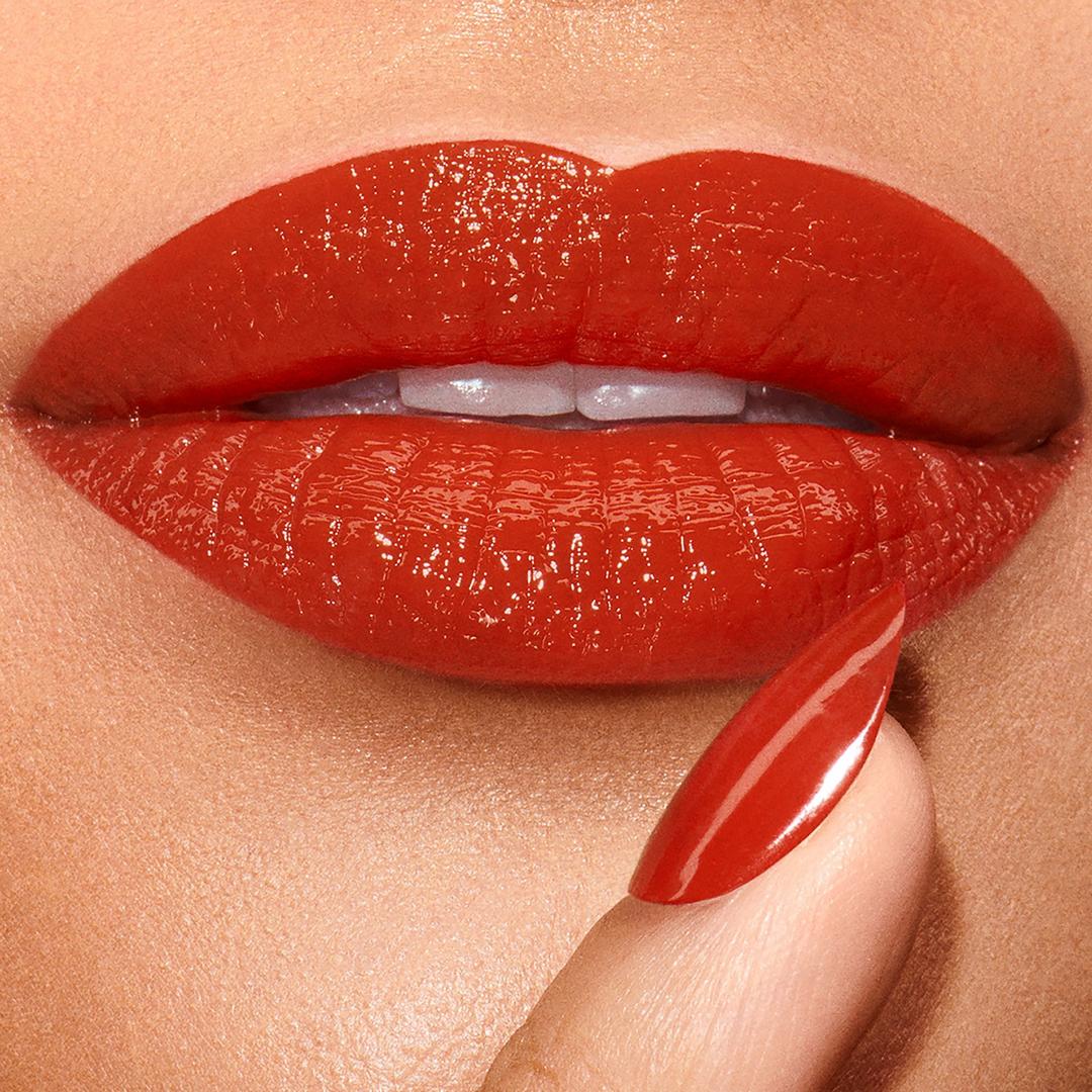 Pure Color Explicit Slick Shine Lipstick - Yoğun Parlak Ruj