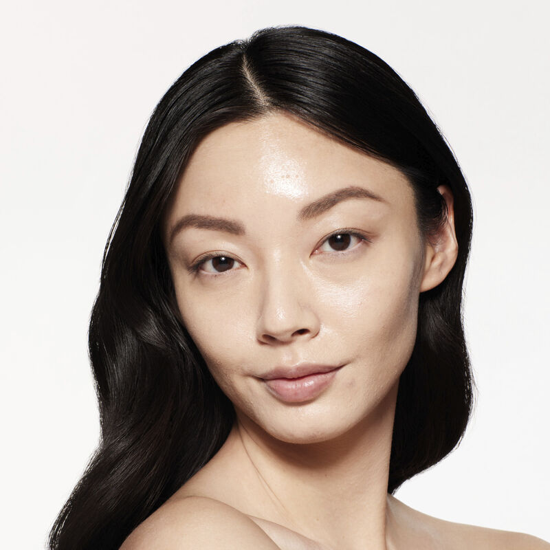 Revitalessence Skin Glow SPF30 - Fondöten