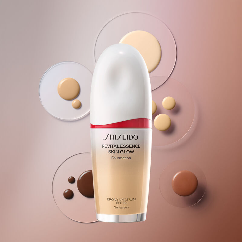 Revitalessence Skin Glow SPF30 - Fondöten