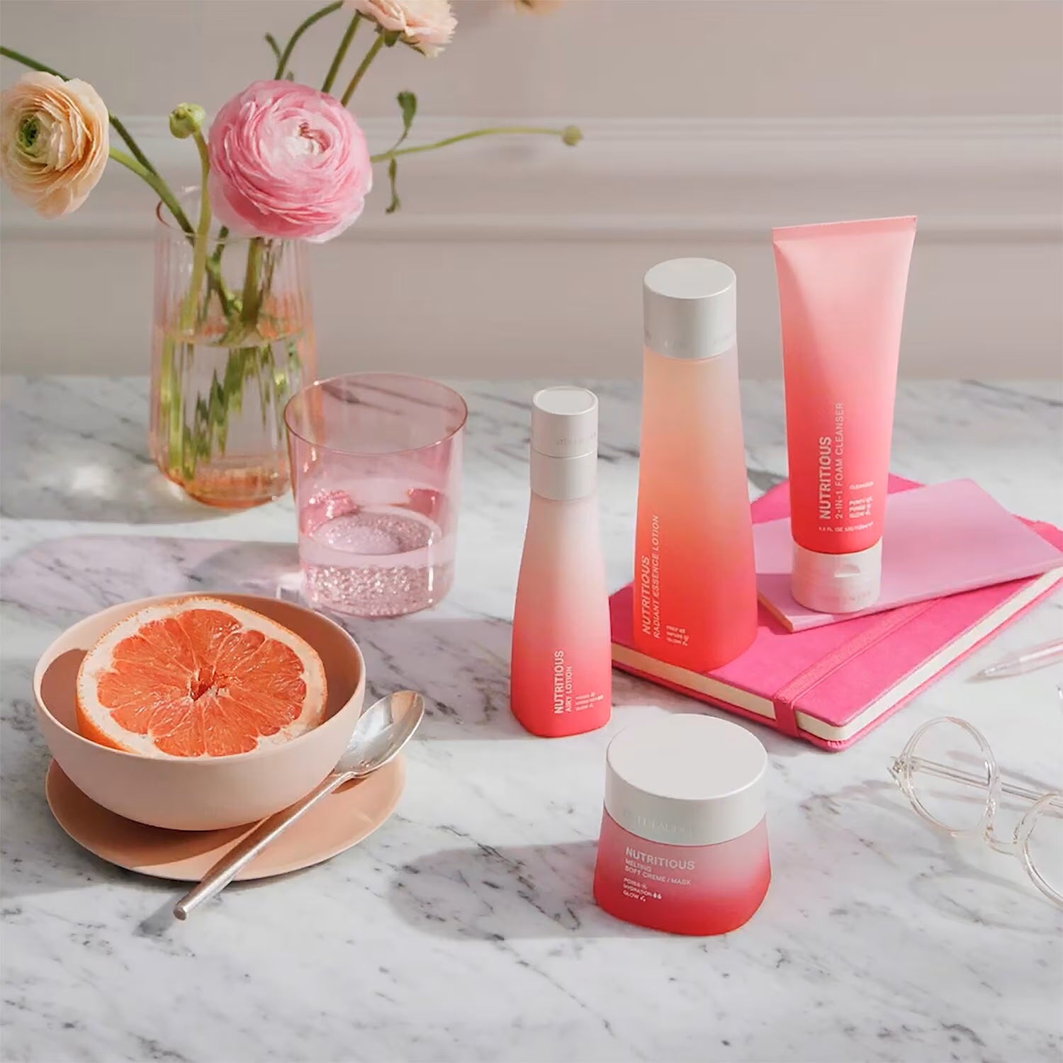 Nutritious Moisture Cream - Besleyici Eriyen Nemlendirci Maske ve Krem