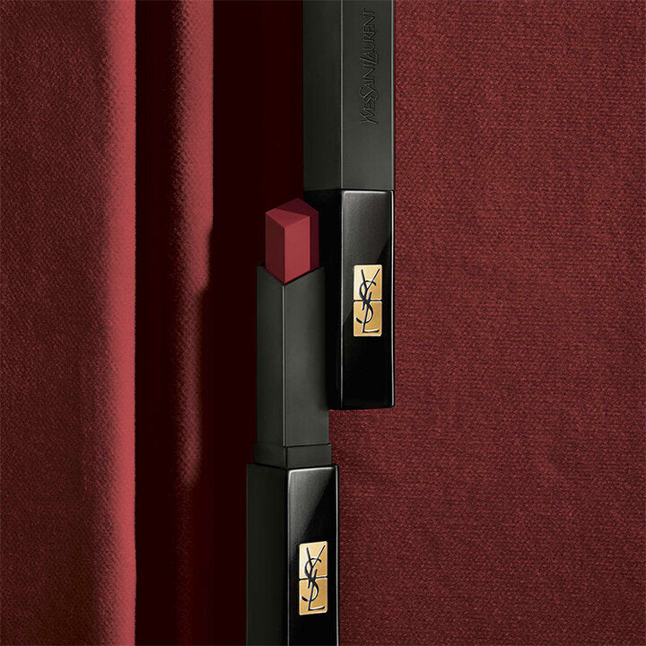 Rouge Pur Couture The Slim Velvet Radical - Ruj